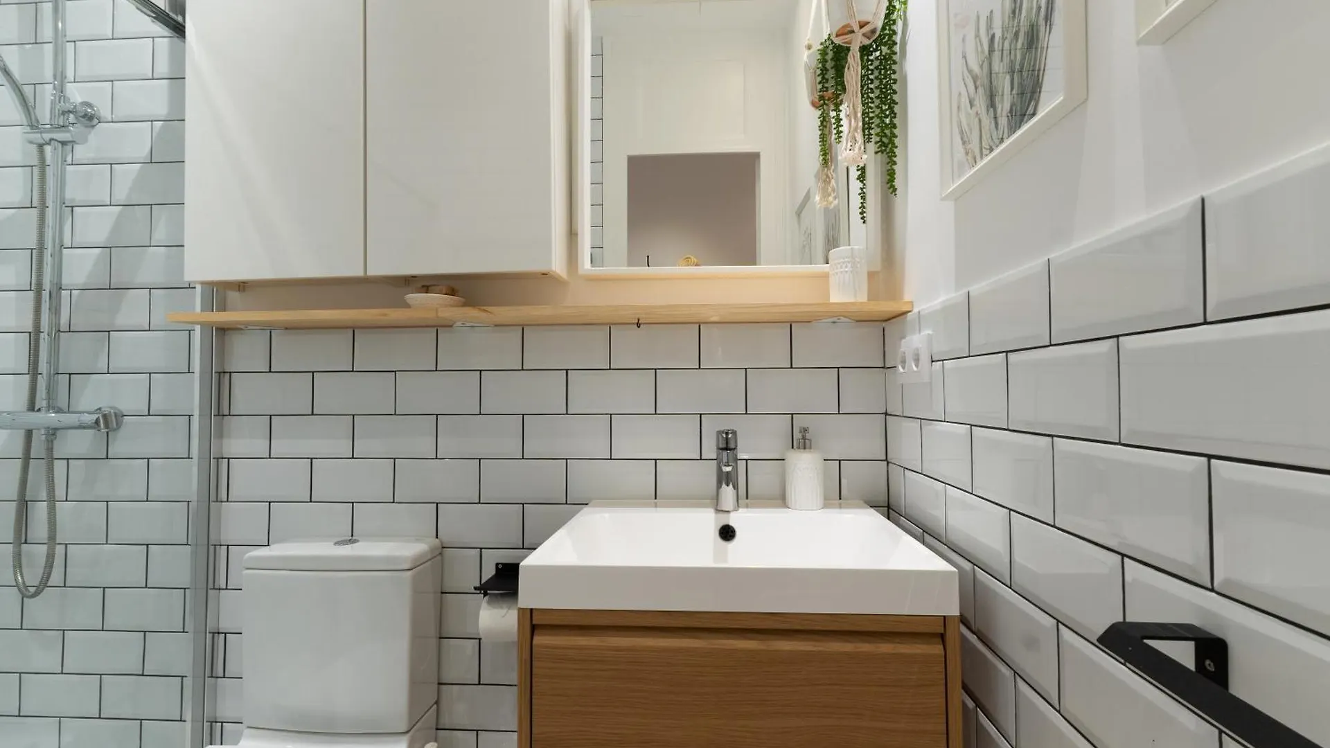 Eixample Apartment Барселона 0*,  Испания