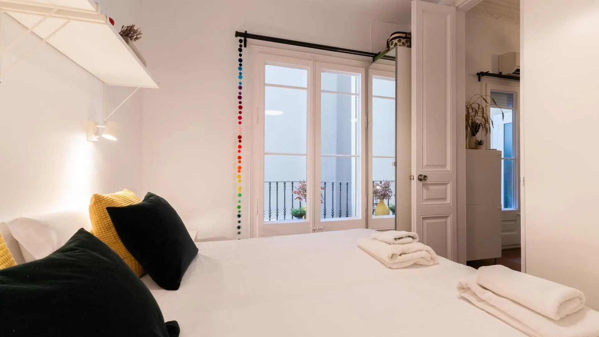 Eixample Apartment برشلونة