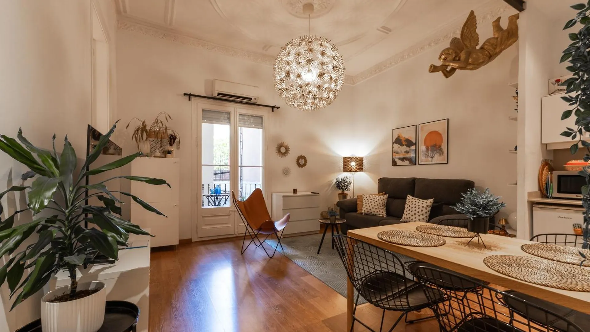 Eixample Apartment برشلونة
